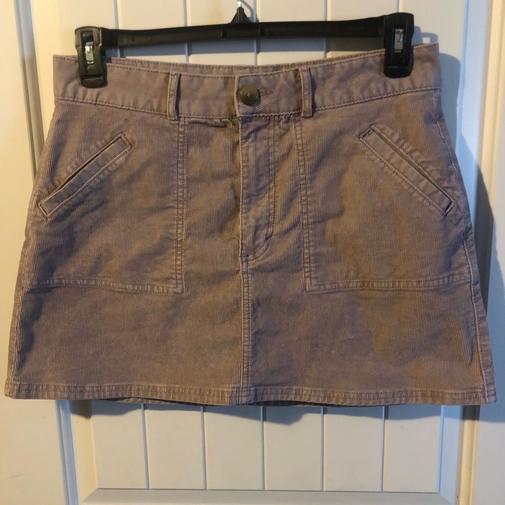 American Eagle size 10, corduroy skirt
